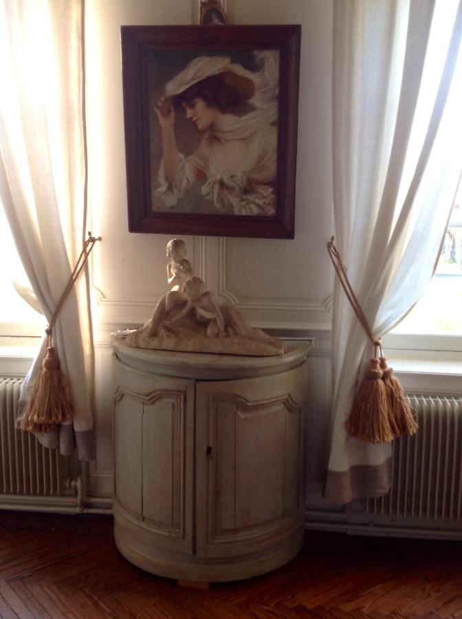 Chateau Du Mont Perreux Saint-Martin-du-Vivier ภายนอก รูปภาพ
